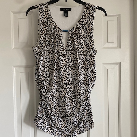 WHBM Leopard print top - Picture 2 of 7